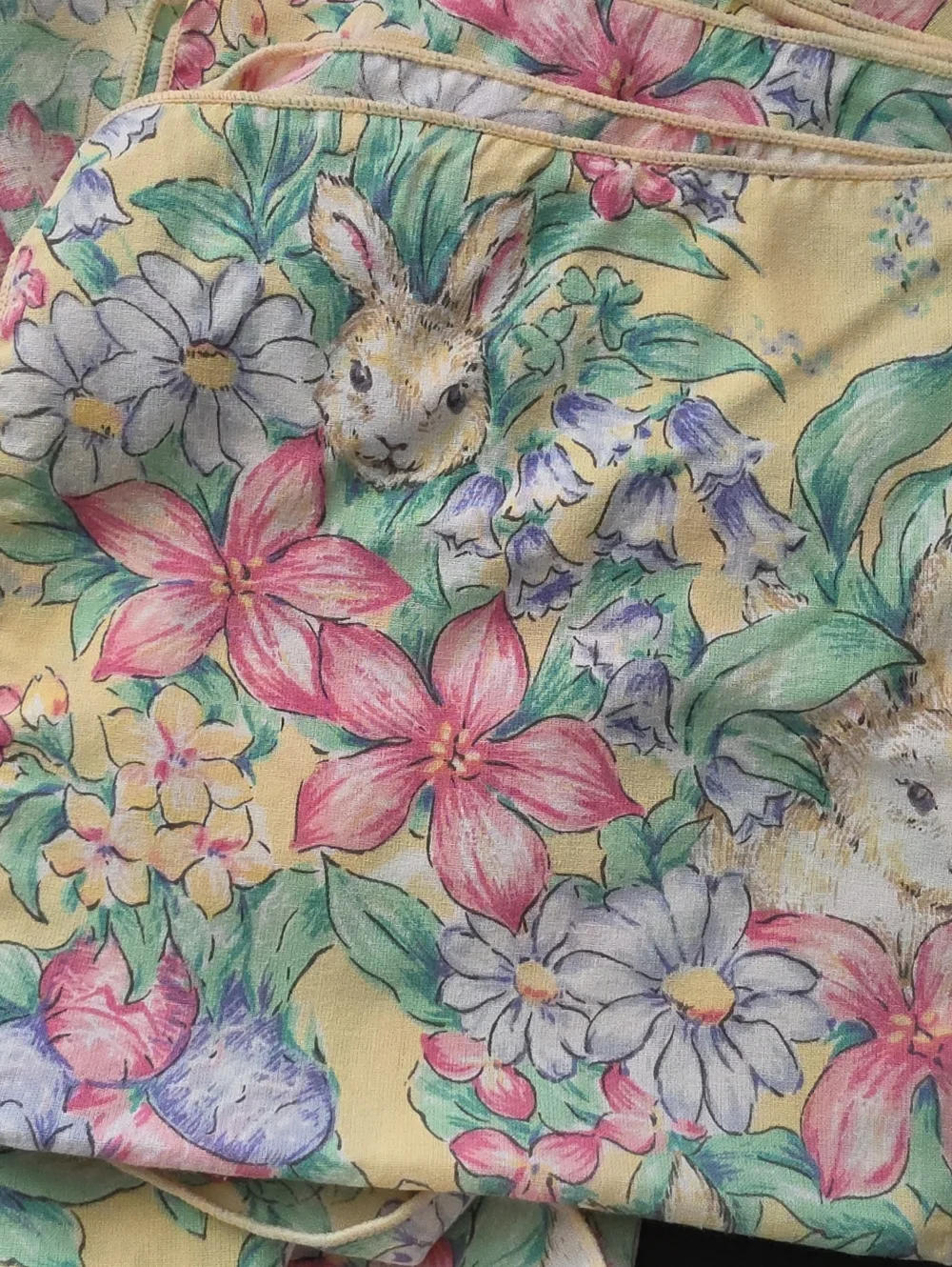 6 Floral Bunny Print Dinner Napkins